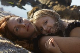 Alexa Singer: Lifestyle - Lindi Hingston and Family